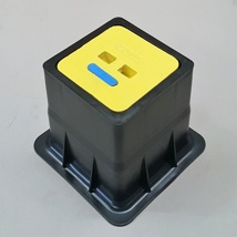 Surface box 190x190 yellow cast-iron lid 'Peilbuis'